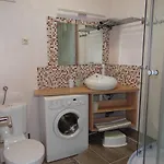 Apartment La
